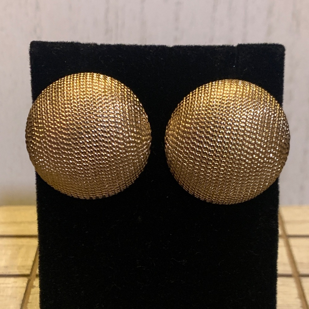 Button Earrings